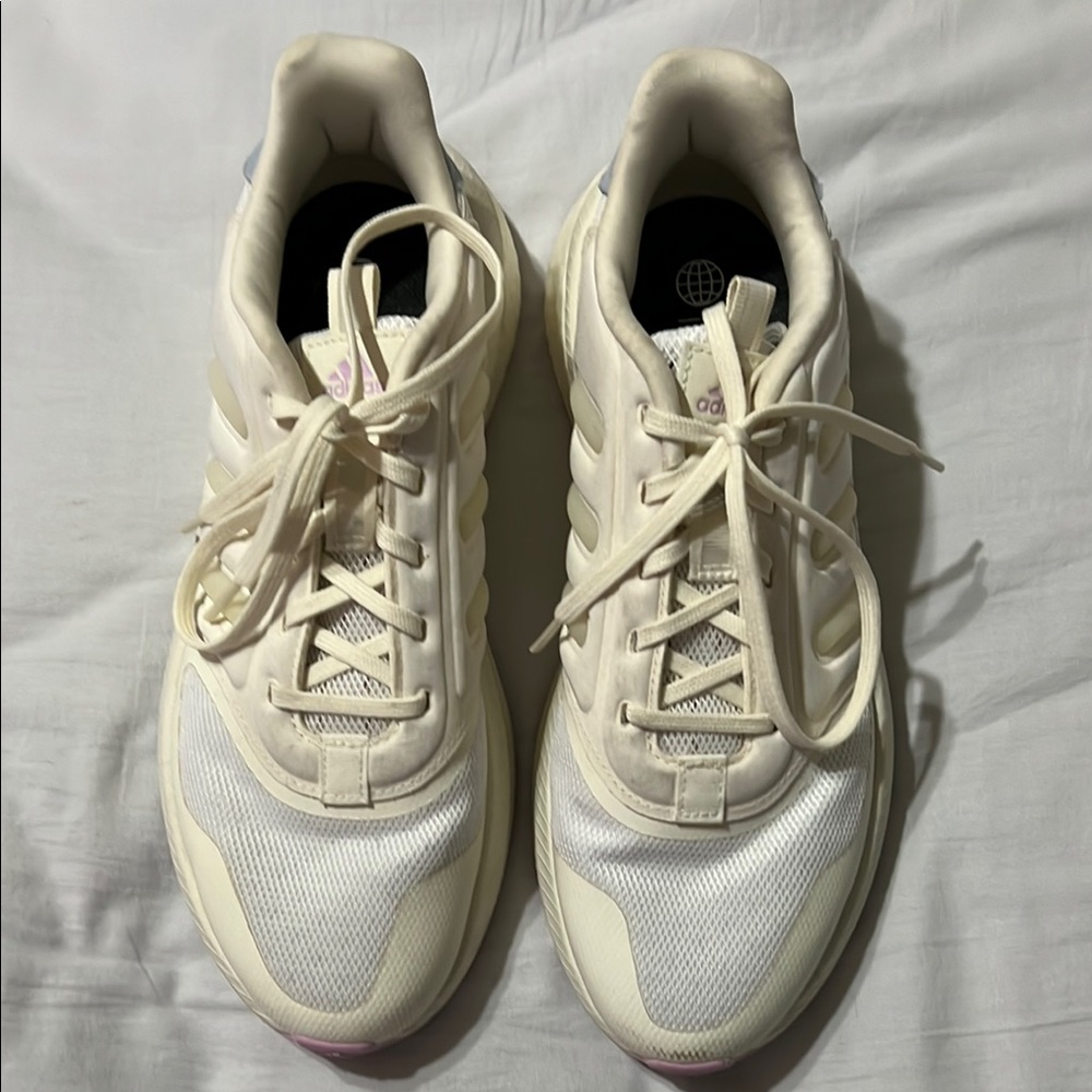 Adidas Cream Sneakers Sporty Low-Top Design